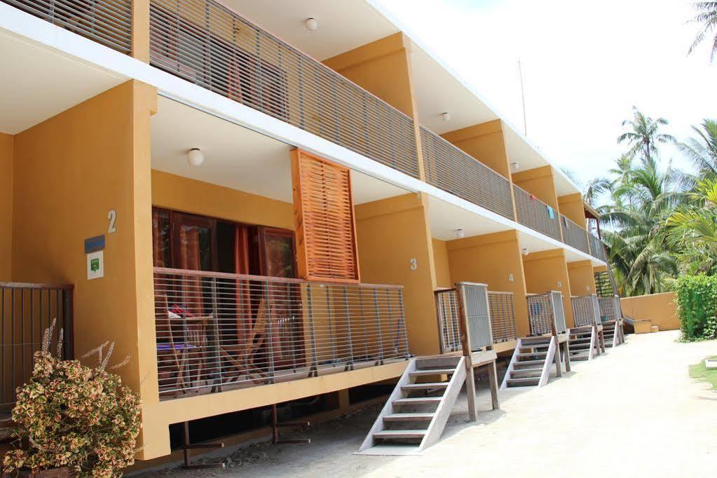 Reef Beach Houses Siargao Exterior photo